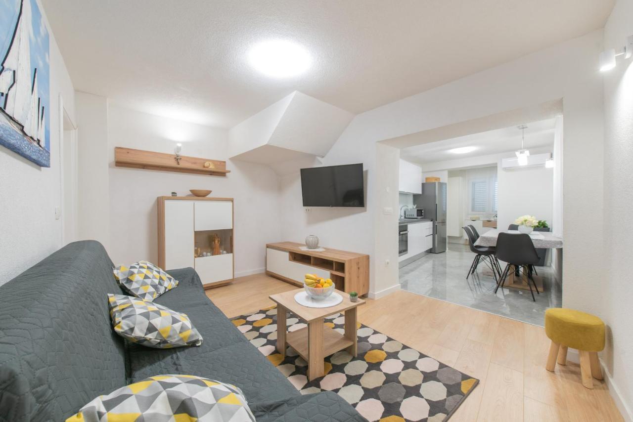 Apartmani Mara Kaštela Buitenkant foto