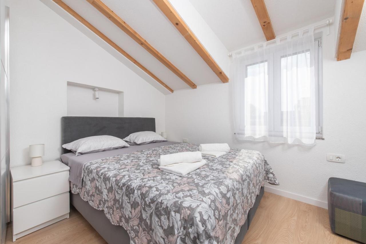 Apartmani Mara Kaštela Buitenkant foto