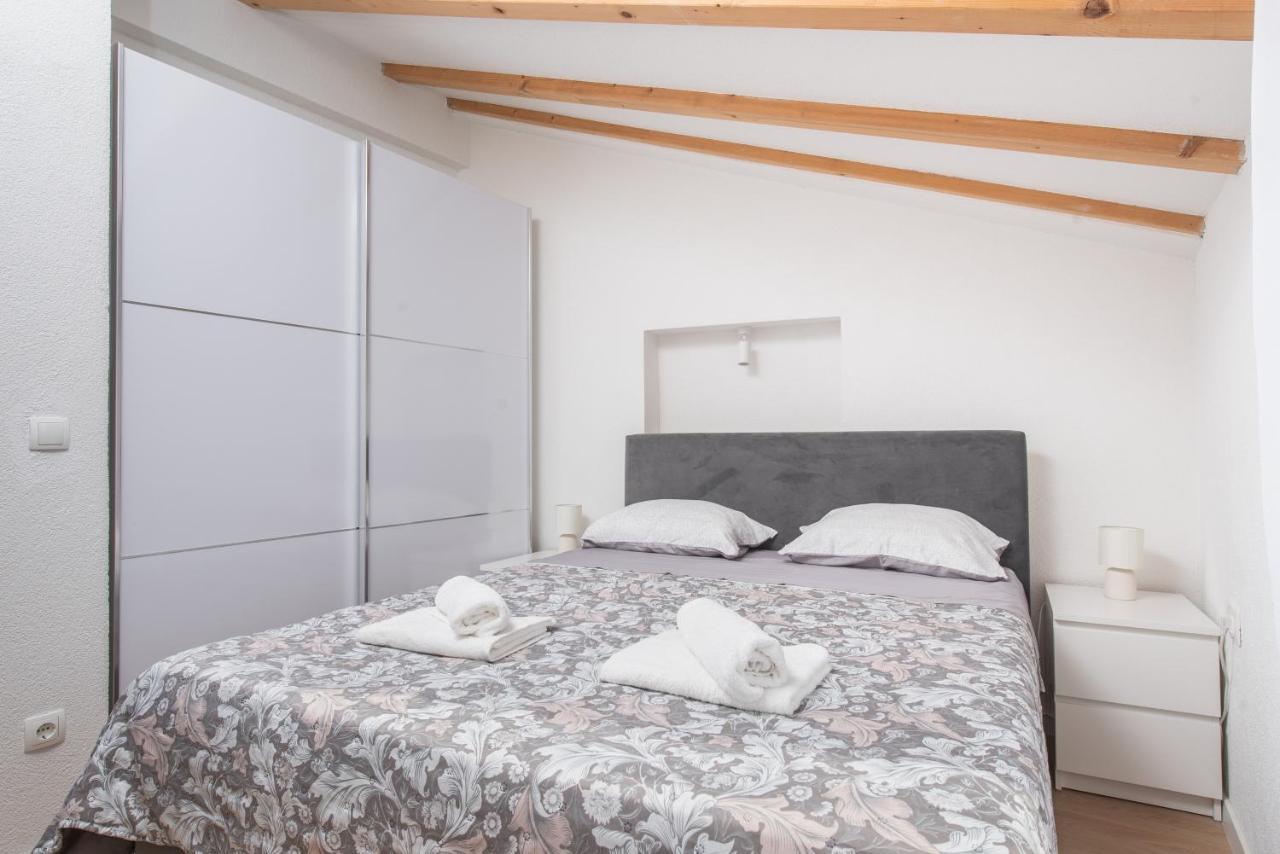 Apartmani Mara Kaštela Buitenkant foto