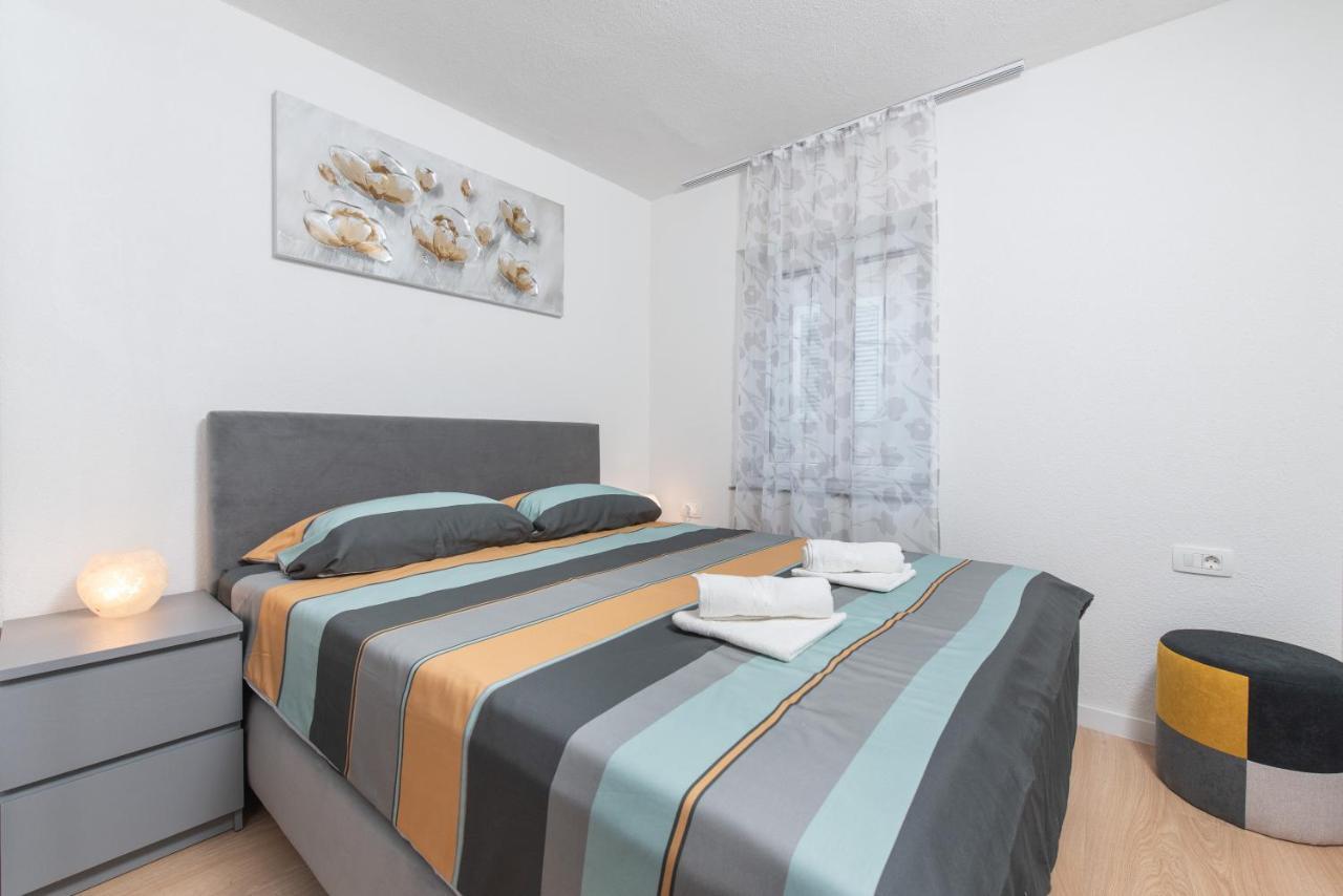 Apartmani Mara Kaštela Buitenkant foto